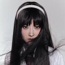 Larry Perrigo's Instagram, Twitter & Facebook