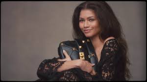 She won the contest miss mundo portugal 2001 at the age of. Euphoria Star Zendaya Is The New Face Of Valentino