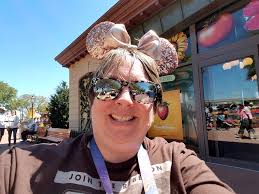 🥰 lovingly adopted but always open for more shared love 💘 Hello! My name  is Lisa Cognata Gaskell. I have been teaching in Volusia County for 14  years, 12 at Manatee Cove