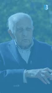 Water, wind and earth are the elements this three fountains are referred  to. They decorate the entrance to Terramitica theme park🎢, in Benidorm,  Spain. Could you guess which element corresponds to each