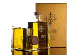 Liquid Gold Olive Oil On Behance Botellas De Perfume De Vidrio Botella De Perfume Botellas