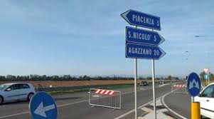 Coinvolta un'auto e due tir. Notizie Di Tangenziale Piacenzasera It