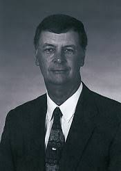 Mozelle Hicks's Instagram, Twitter & Facebook