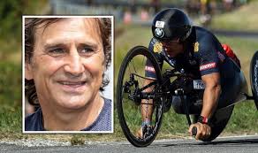 He was seriously injured in a handcycling crash friday. Alex Zanardi Undergoes Brain Surgery After F1 Hero Rushed To Hospital By Air Ambulance F1 Sport Express Co Uk