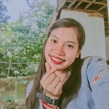 Jayne Rose's Instagram, Twitter & Facebook