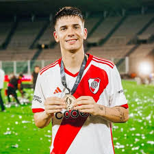 franco mastantuono | ?????SE TERMINÓ LA ERA MASTANTUONO EN RIVER Se terminaron los entrenamientos con River Plate… ????????El pibe que enamoró al Bernabéu entra en la... | Instagram