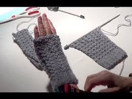 Learn how to knit a pair of fingerless mittens with an owl motif with this free knitting pattern! Fingerless Gloves Eyelet Mock Cable Ribbing Stitch Fingerless Mitts Youtube