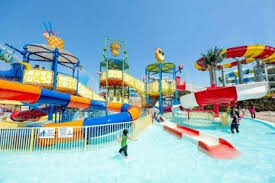 Kunjungi a'famosa water theme park untuk menikmati aneka wahana air yang seru. Jengka Wonderland Pahang Lokasi Percutian