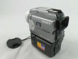 Il s'allume et visionne les images en couleur, mais: Sony Dcrpc 120bt Ntsc Mini Dv Camescope Lcd 2 5 Pouces Megapixels Encore Mme Network Ebay
