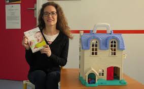 A continental breakfast is available daily at maison de famille les 5 frères. Courbevoie Aidez Votre Bebe A Decouvrir De Nouveaux Gouts Le Parisien