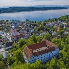 Starnberg akurat immobilien wohn geschäftshaus in bester lauflage starnbergs!. Landkreis Legt Immobilienbericht Vor Milliarden Grenze Erneut Geknackt Starnberg