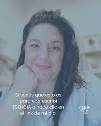 No necesitás “ser más creativa”. Necesitás bajar el ruido para escuchar lo  que ya está adentro tuyo. Esencia Creativa es una experiencia pensada para  empezar el 2026 con pausa, foco y papel