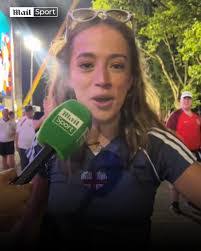 Kimberly Cottrill's Instagram, Twitter & Facebook