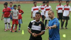 Jun 05, 2021 · cagliari coach leonardo semplici assures radja nainggolan 'wants more than anything else to wear the rossoblu jersey,' but inter won't let him go cheap. Radja Nainggolan Bleed Indonesia Steemit