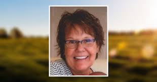 Mindy Hendricks's Instagram, Twitter & Facebook