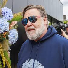 Shania twain....promise to love you from the very depth of my heart If I  can get I love you 😘❤️💕 from a special person ❤️❤️❤️💋💋