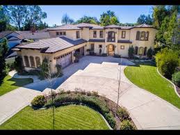 You gotta check out liangelo ball's mansion. Lavar Ball Buys The Biggest House In Chino Hills Tour Youtube