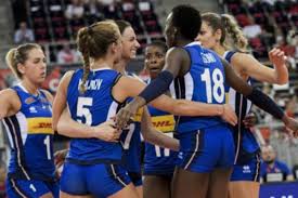 Le azzurre torneranno sul parquet domani martedì 27 luglio alle ore 9. Volley Femminile Le 12 Atlete Convocate Da Davide Mazzanti Per Le Olimpiadi Firenzeviolasupersport Live