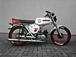 Https Scontent Ftxl1 1 Fna Fbcdn Net T31 0 8 13161823 569558909892897 6428135007168164609 O Jpg Simson Simson S51 Simson S50