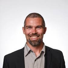 Melanie Tharp's Instagram, Twitter & Facebook