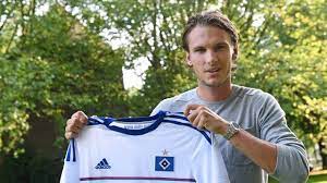 Mario götze ist jetzt im spiel.hollerbach wechselt offensiv ein und opfert den defensiven mittelfeldspieler albin ekdal für rechtsaußen andré hahn.der hsv gibt nicht auf und bleibt im spiel. Wer Ist Dieser Kroos Wir Haben Ekdal Home Facebook