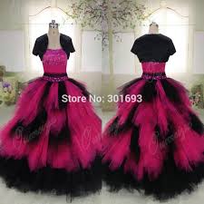 Steht beispielsweise ein romantischer ball an oder flattert die einladung zu einer hochzeit ins haus, beginnt die suche nach festlichen kleidern. Oumeiya Orw448 Reale Abbildungen Puffy Prinzessin Ballkleid Pink Und Schwarz Hochzeitskleid 2015 Wedding Dress Black Wedding Dresswedding Dress 2015 Aliexpress