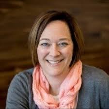 Cari Greenwood's Instagram, Twitter & Facebook