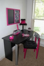 Ideas with zebra room decorating ideas dream house. 32 Zebra Print Room Ideas Zebra Room Zebra Bedroom Zebra Print Rooms