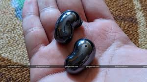 Your phone will recognize the buds are nearby and prompt you to. Samsung Galaxy Buds Live Review Ndtv Gadgets 360