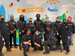 Headquarters 1201 macklind avenue, st. Ziwi Derrick Nnadi Foundation Sponsor All Dog Adoptions For A Day At Kc Pet Project Kansas City Missouri Eminetra