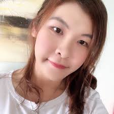 麥當娜約了麥當雄到麥當勞道的麥當勞吃麥皮燉當歸。 洛基(Rocky)約了洛基（Loki）到洛磯山脈附近的洛杉磯裸肌討論邏輯還吃酪梨燉山雞。  #洛杉磯天氣怎麼可以好成這樣#