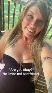 Lacey Dent (@laceydent)