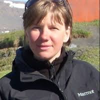 PDF) Urban ecosemiotics of trees: Why the ecological alien species paradigm  has not gained ground in cities