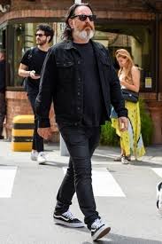 H&m oversized denim jacket ($40) shop. Black Denim Jacket With Black Jeans Outfits For Men After 40 3 Ideas Outfits Lookastic