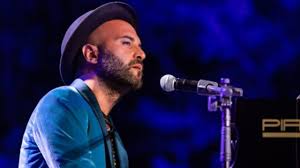 Ospite il cantante dei negramaro giuliano sangiorgi. Giuliano Sangiorgi Dall Intervento Chirurgico Al Lutto Che Gli Ha Cambiato La Vita Ecco Oggi Come Sta Kronic