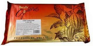 Menurut chef amer, coklat compound ini dicipta dengan mengantikan massa koko dengan serbuk koko sahaja, manakala lemak koko digantikan dengan lemak sayuran iaitu lemak isirung kelapa sawit yang jauh lebih murah harganya. Chocolates Couverture Beryl S Baker Supply Cebu Facebook