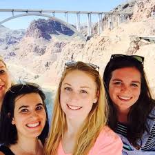 Engedélyével osztjuk meg sorait, amelyek arra hívják fel a figyelmet. Anna Lengyel Annlengyel Twitter