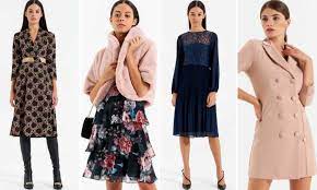 Ora le ragazze e le signore possono comprare quelli nuovo stile caldo di vestito da cerimonia in linea negozio italiano in equilibrio! Abiti Da Cerimonia Rinascimento Autunno Inverno 2020 2021 Foto Prezzi