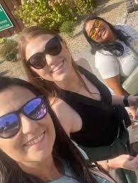 Stephanie Barham's Instagram, Twitter & Facebook