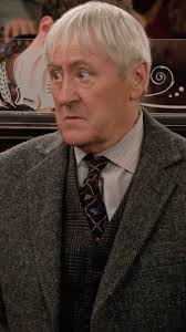 Frasier and Alan: A dynamic duo. 🤝