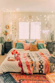 44 Amazing Bohemian Master Bedroom Design Ideas Apartment Bedroom Decor Small Apartment Bedrooms Mattress Room