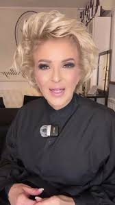 Ghid Pas cu Pas pentru Machiajul Zilnic