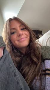 Jade Olson's Instagram, Twitter & Facebook