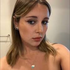 anyone here doing bachelor of film and screen media production? obviously i  have done SOMETHING wrong because wtf is my timetable?? i'm new to griffith  so i'd love if anyone doing film