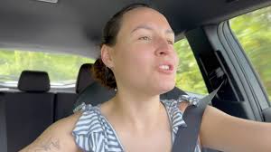 Lunes, comienzo de semana… ese mamposteao’ de salchicha se ve que estilla!  Sácala a bailar