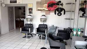 Les Coiffeurs Entre Impatience Et Stress Dans La Perspective De La Reouverture Des Salons Le 11 Mai