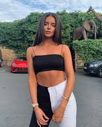 She appeared as an islander on season 5 of the revived series of love island. Maura Higgins On Twitter Ya Know What D Look Good On You Me