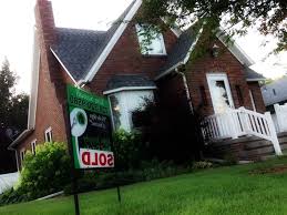 Acheter avant de vendre son logement parait une bonne solution. Vente Immobiliere Les Documents A Fournir A Votre Notaire