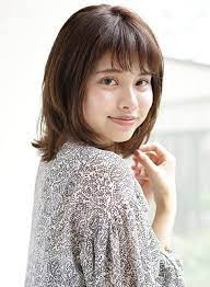 ミディアム 有村架純風 小顔効果のあるレイヤーミディ houleの髪型 ヘアスタイル ヘアカタログ 2020冬 春 ヘアスタイル 髪型 ミディアムロング