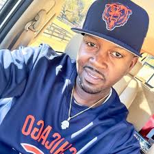 Morris Carmichael's Instagram, Twitter & Facebook